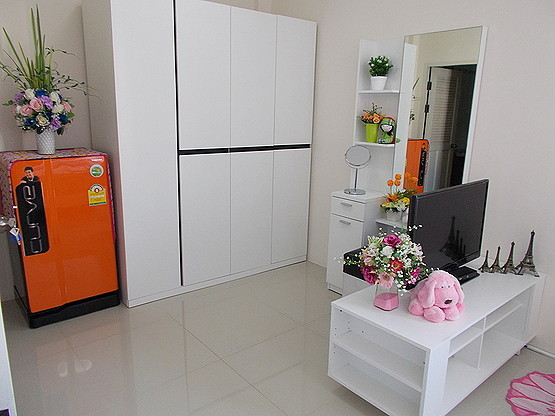 Condo · Mueang Chon Buri, chon_buri — photo 3