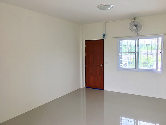 Condo — photo 2