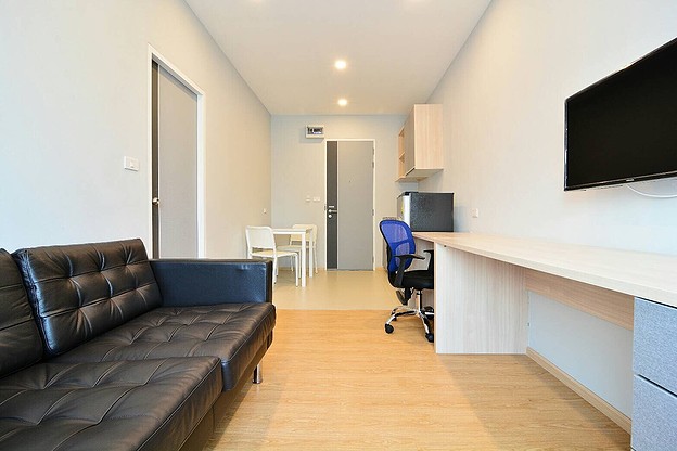 Condo · Huai Khwang, bangkok — photo 4