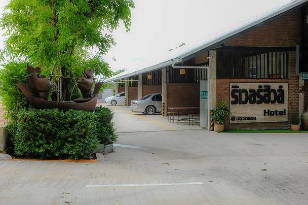 Condo — photo 5