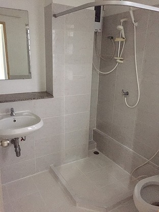 Condo · Huai Khwang, bangkok — photo 2