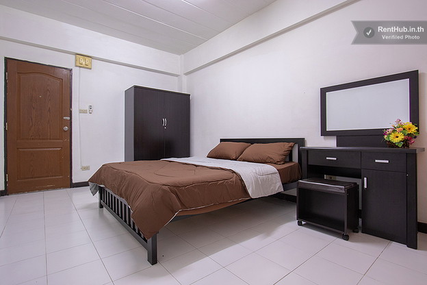 Condo · Wang Thonglang, bangkok — photo 4