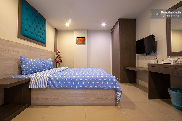 Condo · Wang Thonglang, bangkok — photo 1