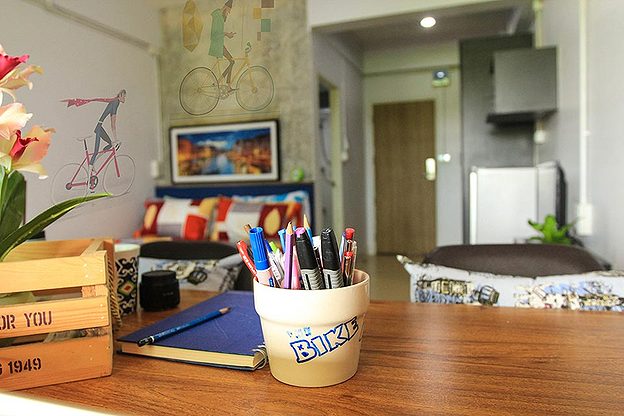 Condo — photo 1