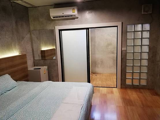 Condo — photo 2