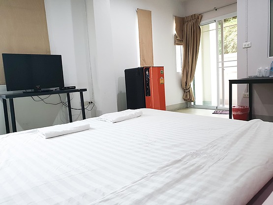 Condo — photo 1