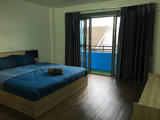 Condo — photo 5
