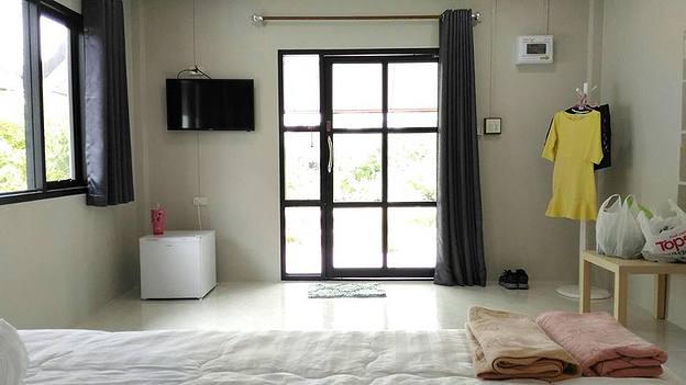 Condo — photo 2