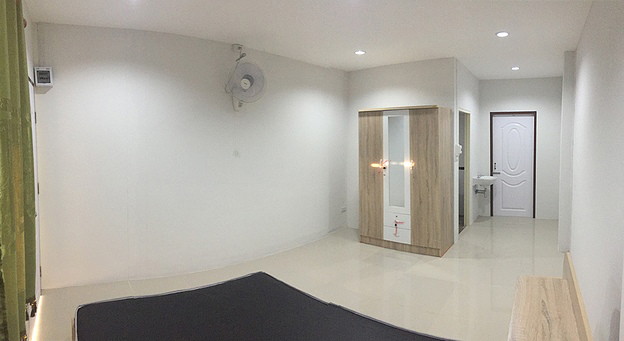 Condo — photo 3