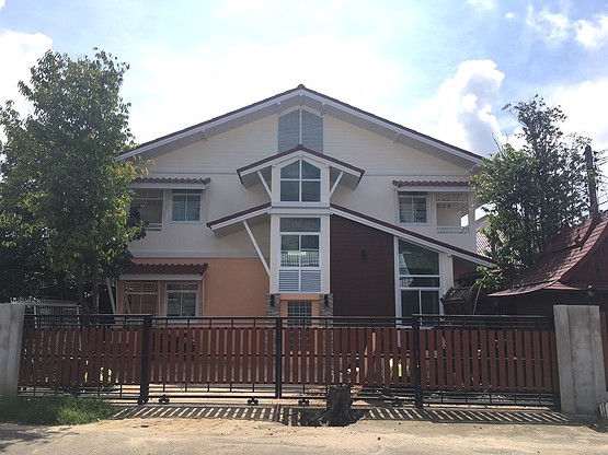 Condo — photo 1