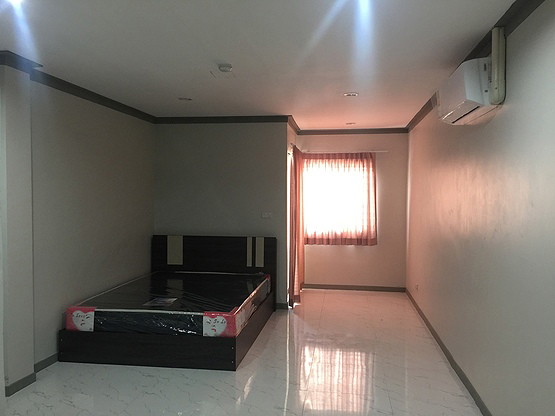 Condo · Bang Phli — photo 4