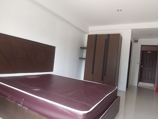 Condo — photo 3