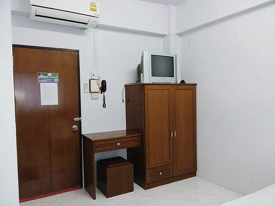 Condo — photo 2