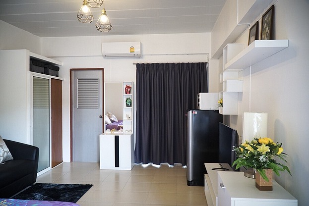 Home@113 — photo 1
