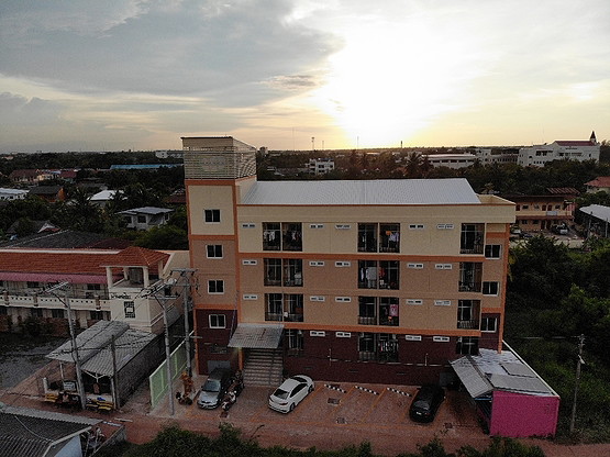 Condo — photo 2