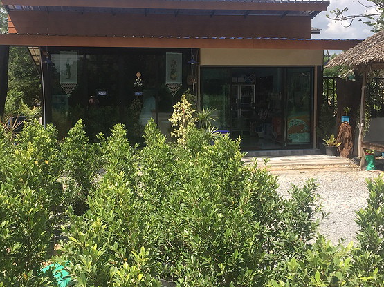 Condo — photo 2