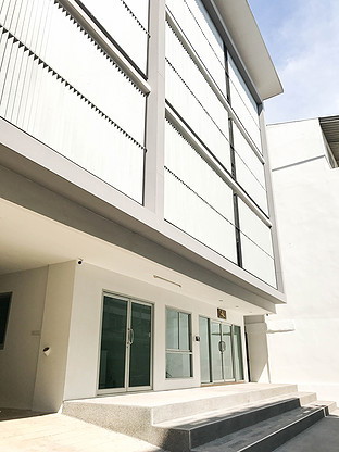 Condo · Bang Rak, bangkok — photo 1