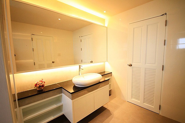 Thipphawan Nailbar Apartment — photo 5