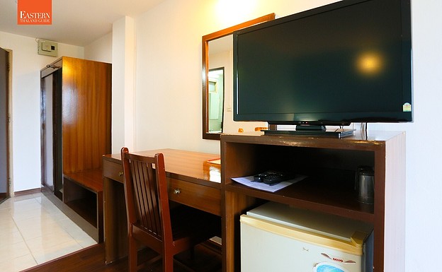 Condo — photo 2
