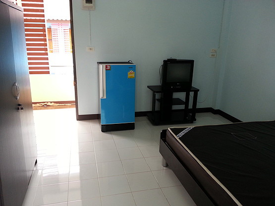 Condo — photo 2