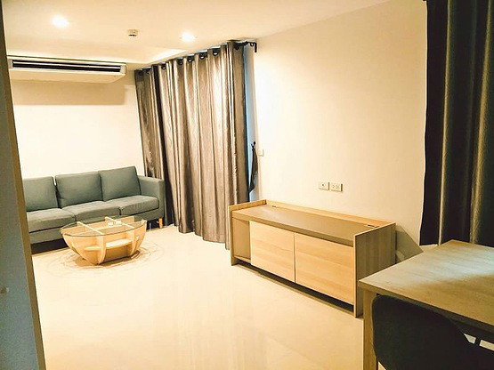 College Haus — photo 2