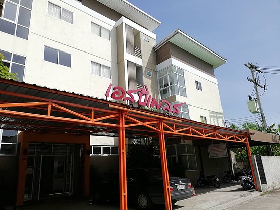Condo — photo 2