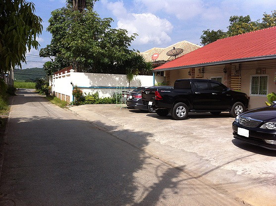 Condo — photo 2