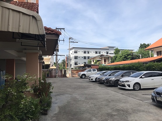 Condo — photo 2