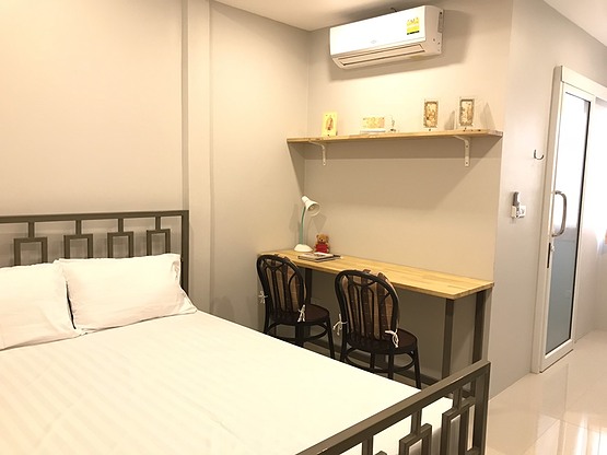 Condo · Sathon, bangkok — photo 1