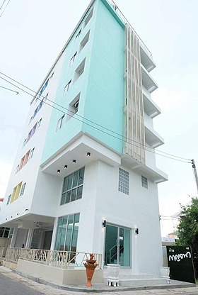 Condo — photo 2
