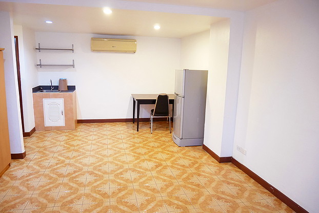 Condo · Bang Rak, bangkok — photo 5