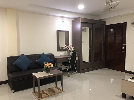 Condo · Bangkok Noi, bangkok — photo 3