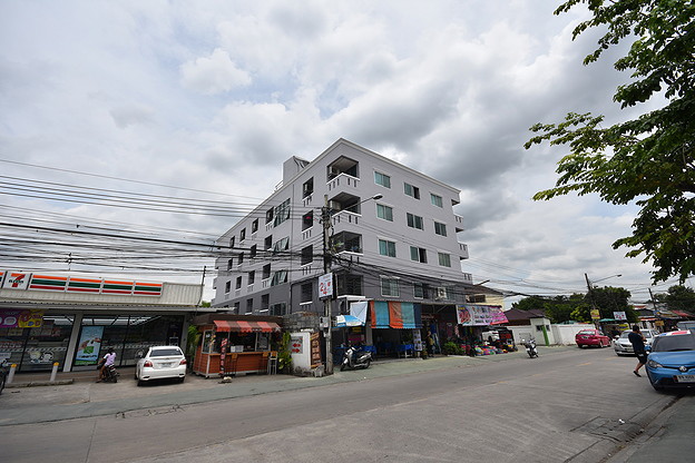 Condo · Bang Khen, bangkok — photo 2