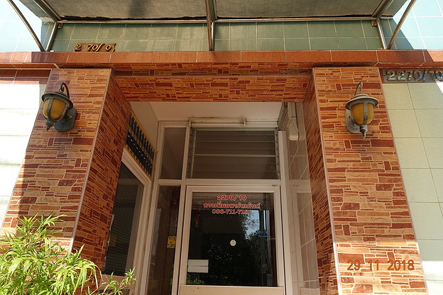 Condo · Wang Thonglang, bangkok — photo 5
