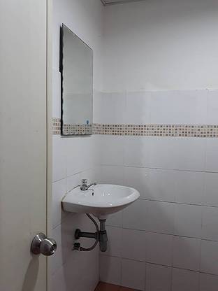 Condo — photo 2