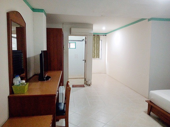Condo — photo 3