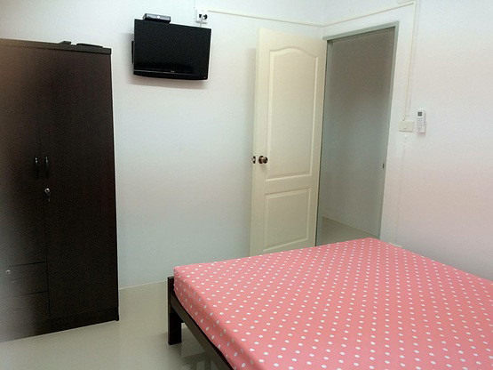 Condo — photo 2