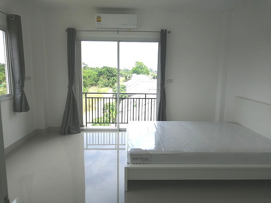 Condo — photo 4