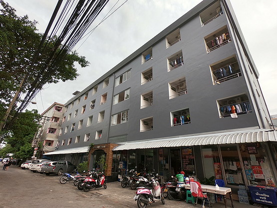 Condo · Wang Thonglang, bangkok — photo 4