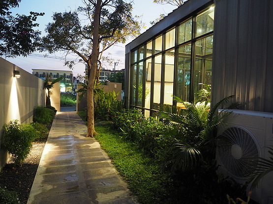 Condo · Mueang Samut Prakan — photo 4