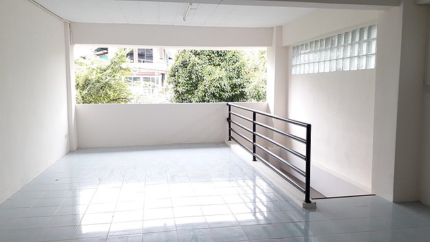 Condo — photo 4