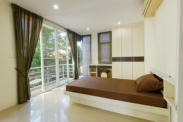Condo · Thawi Watthana, bangkok — photo 2