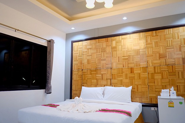 River Kwai Road residences — photo 3