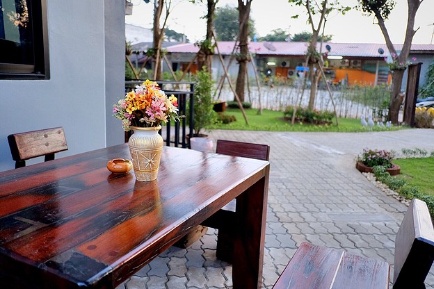 River Kwai Road residences — photo 5