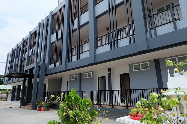 Condo — photo 3