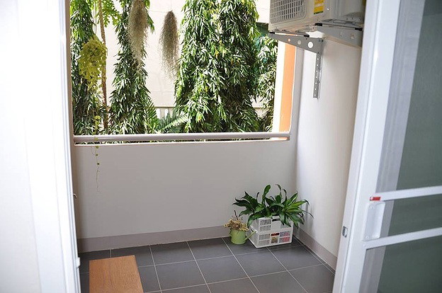 Condo · Huai Khwang, bangkok — photo 5