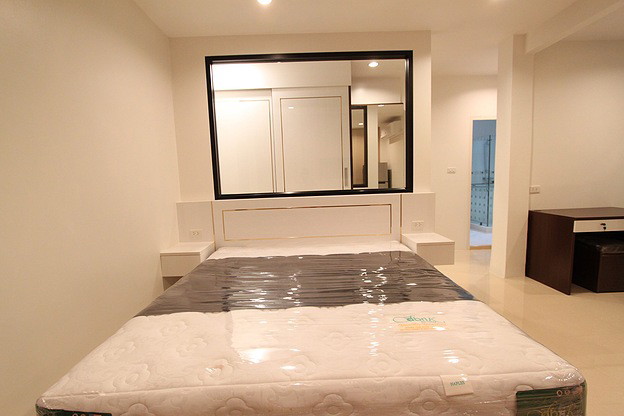 Condo · bangkok — photo 2