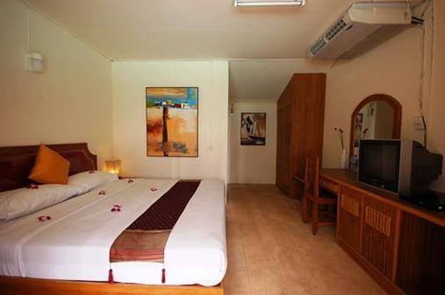 Condo · Mueang Phuket, phuket — photo 2