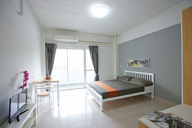 Condo — photo 5