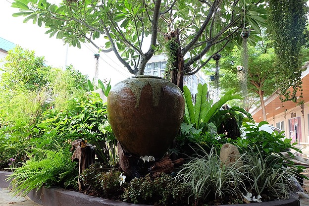 Condo — photo 2